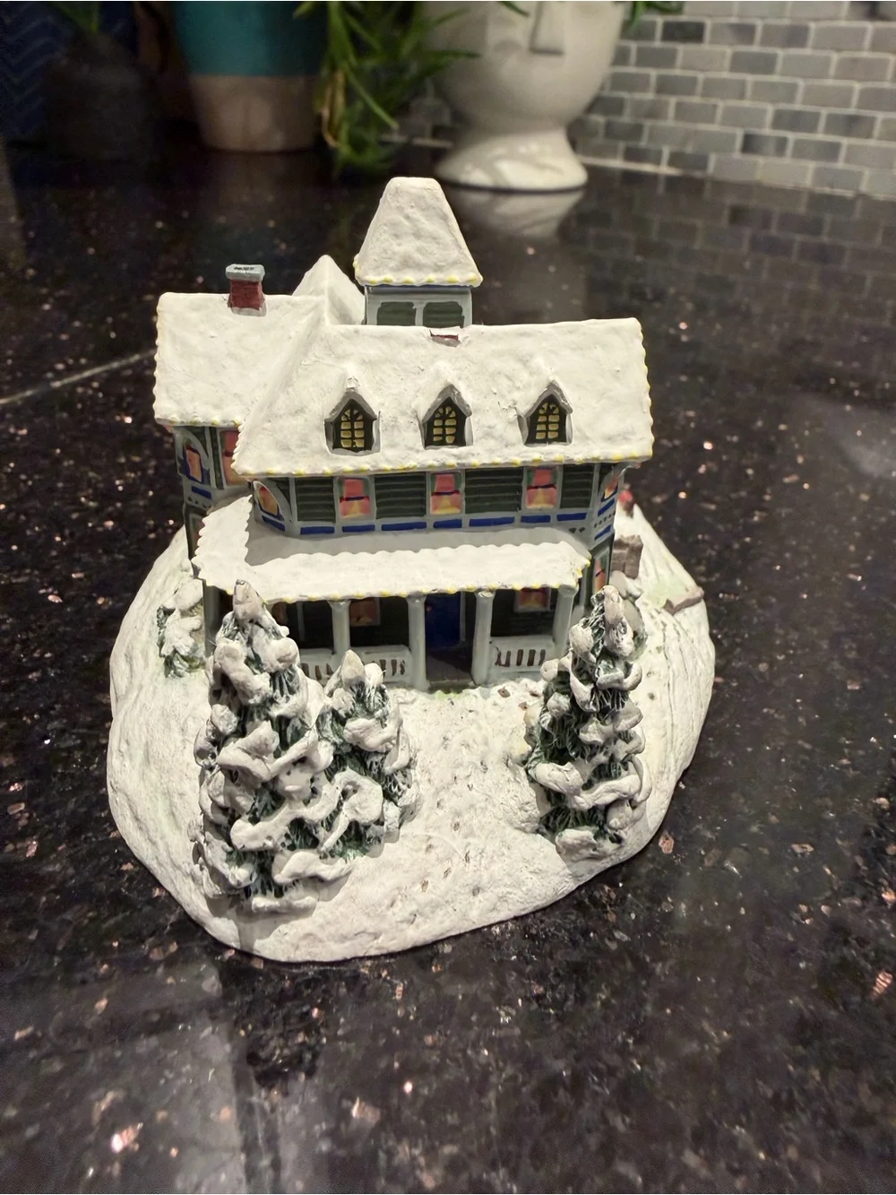 Thomas Kinkade hawthorne village
